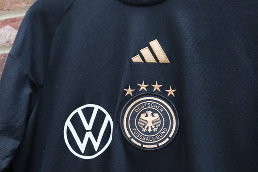 Germany pre-match T-Shirt - Player Spec - 2022 - (M)