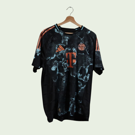 Bayern Munich Away - 2024/25 -Player Spec - Olise - (XL)