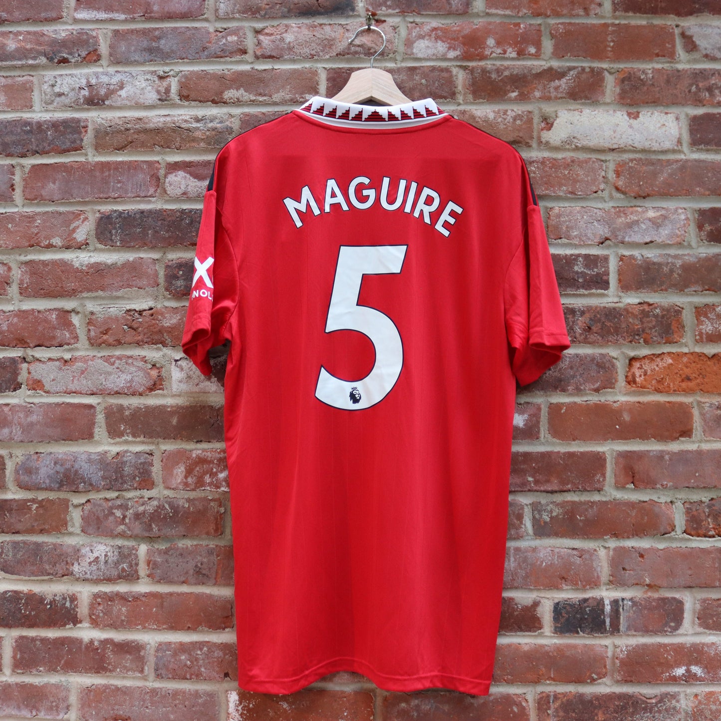 Manchester United Home - 2022/23 - Maguire - (L)