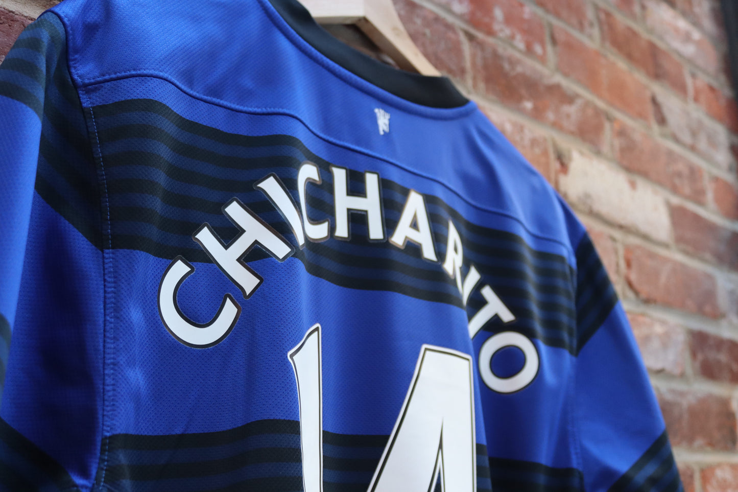 Manchester United Away - 2011/12 - Chicharito - (L)