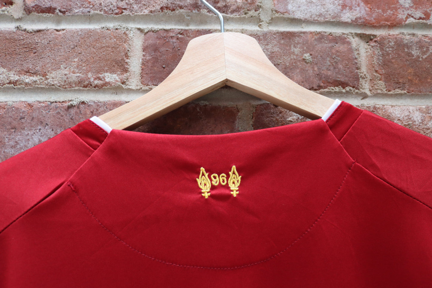 Liverpool Home - 2019/20 - (XL)