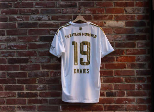 Bayern Munich Away - 2022/23 - Davies (L)