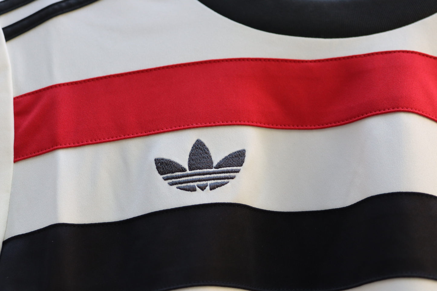 Manchester United Third - 2023/24 - Womens fits