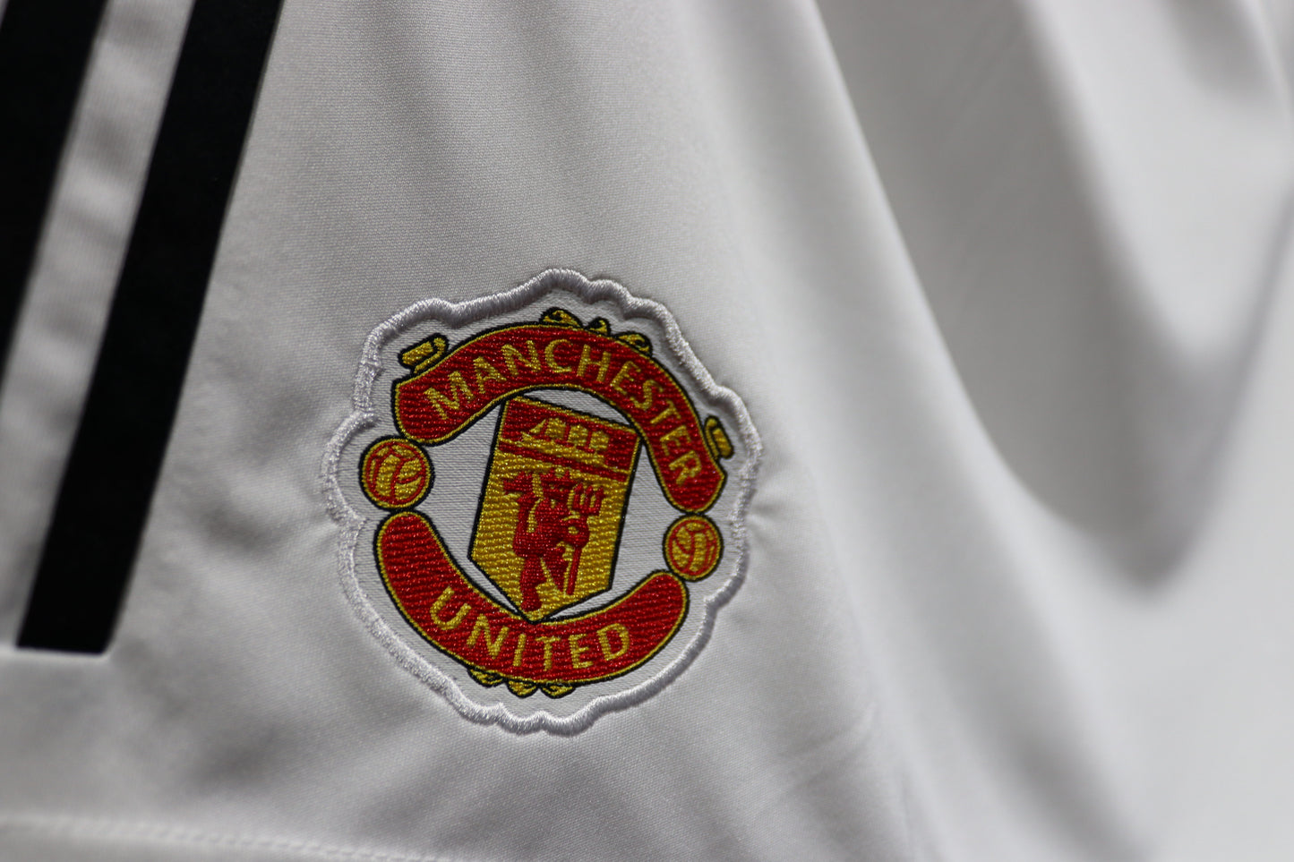 Manchester United Home Shorts - 2023/24 - (Multiple Sizes)