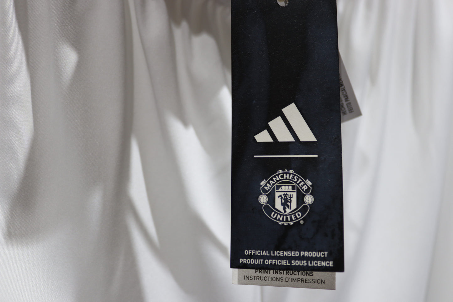 Manchester United Home Shorts - 2023/24 - (Multiple Sizes)