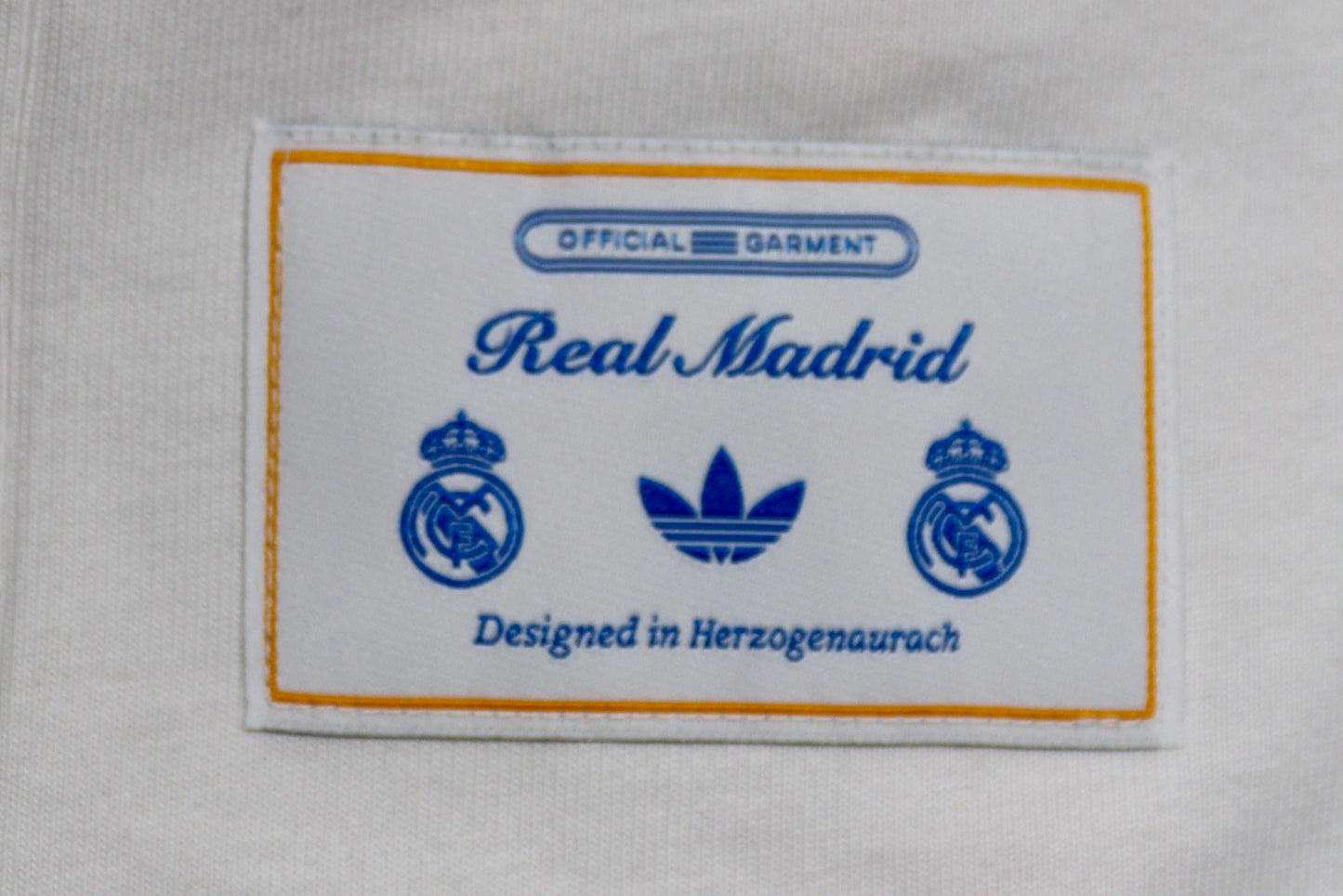 Real Madrid x Adidas Originals Icon Tee - 2025/26 - (M & XL)