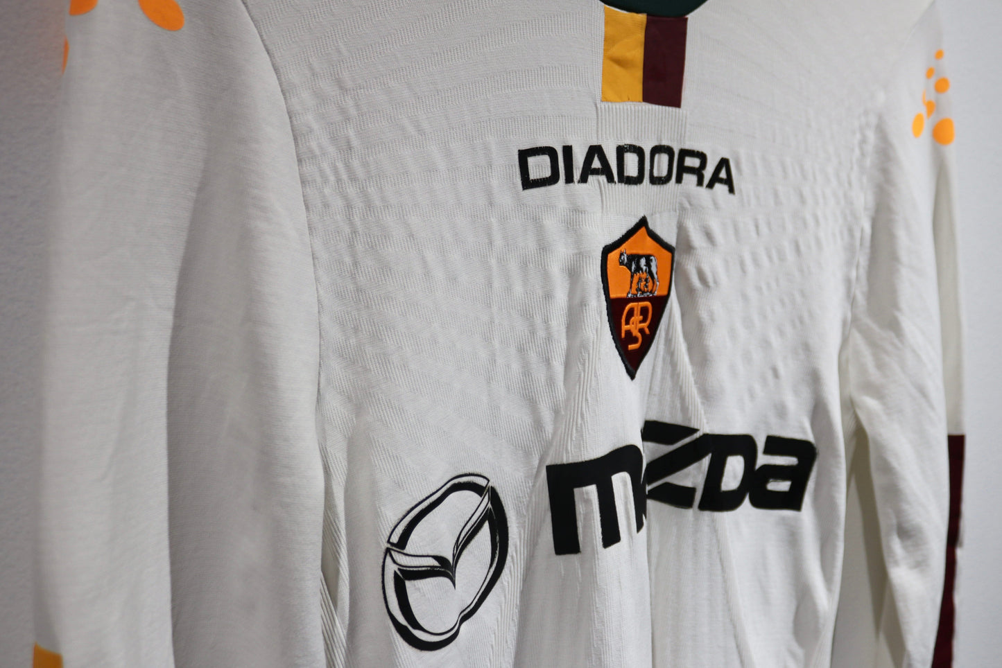 Roma European Away Player Spec - 2004/05 - Totti (S/M)