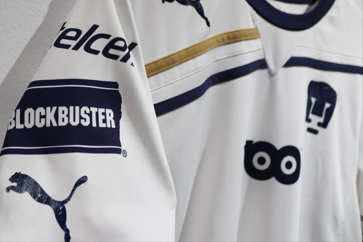 Pumas UNAM - 2011 -  Club Issued/ Possible Match Worn - (M)