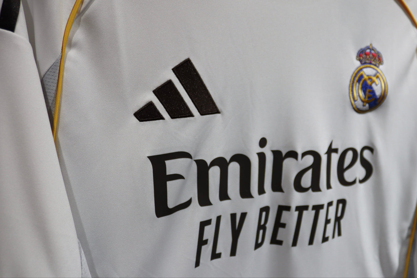 Real Madrid Home Long Sleeve - 2025/26 - James - (M)