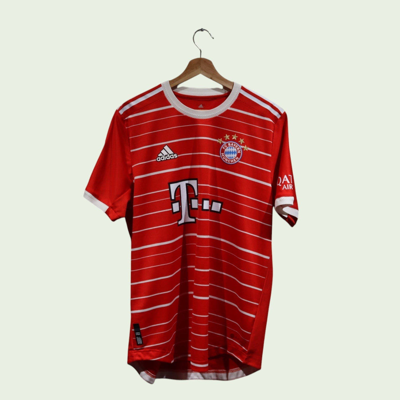 Bayern Munich Home Player Spec- 2022/23 - Lewandowski - (L)
