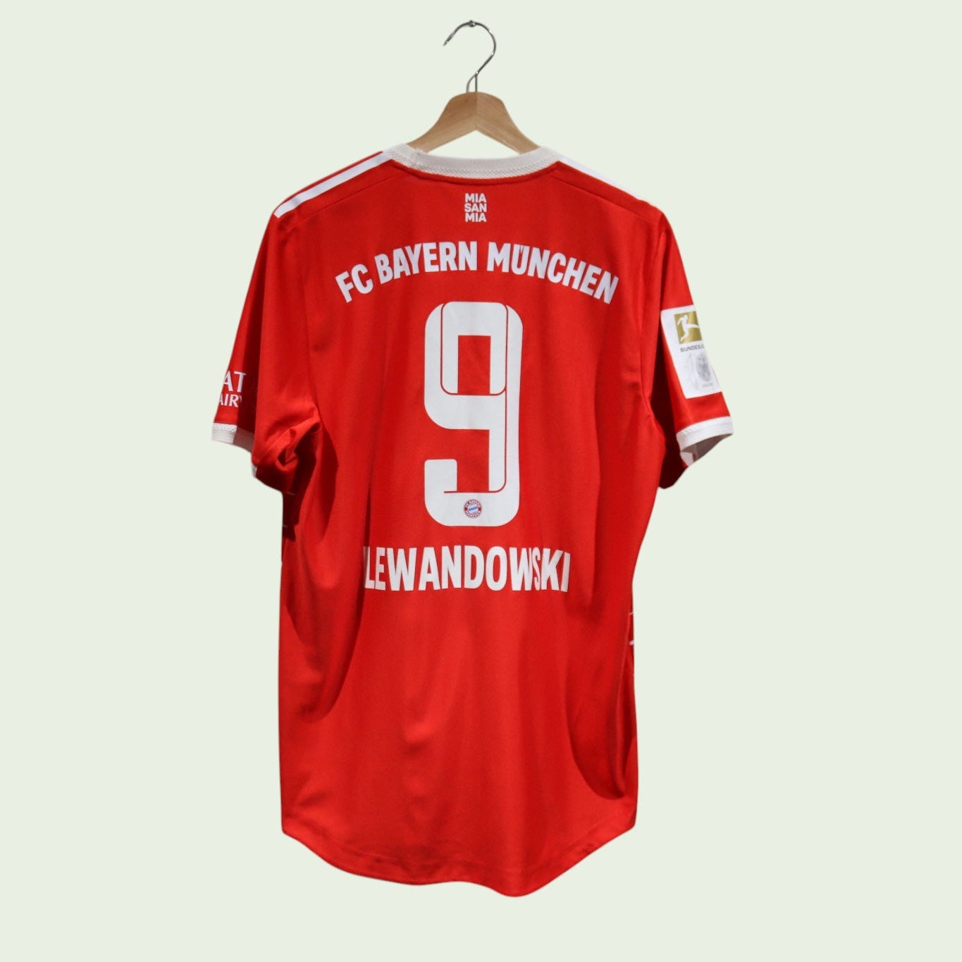 Bayern Munich Home Player Spec- 2022/23 - Lewandowski - (L)