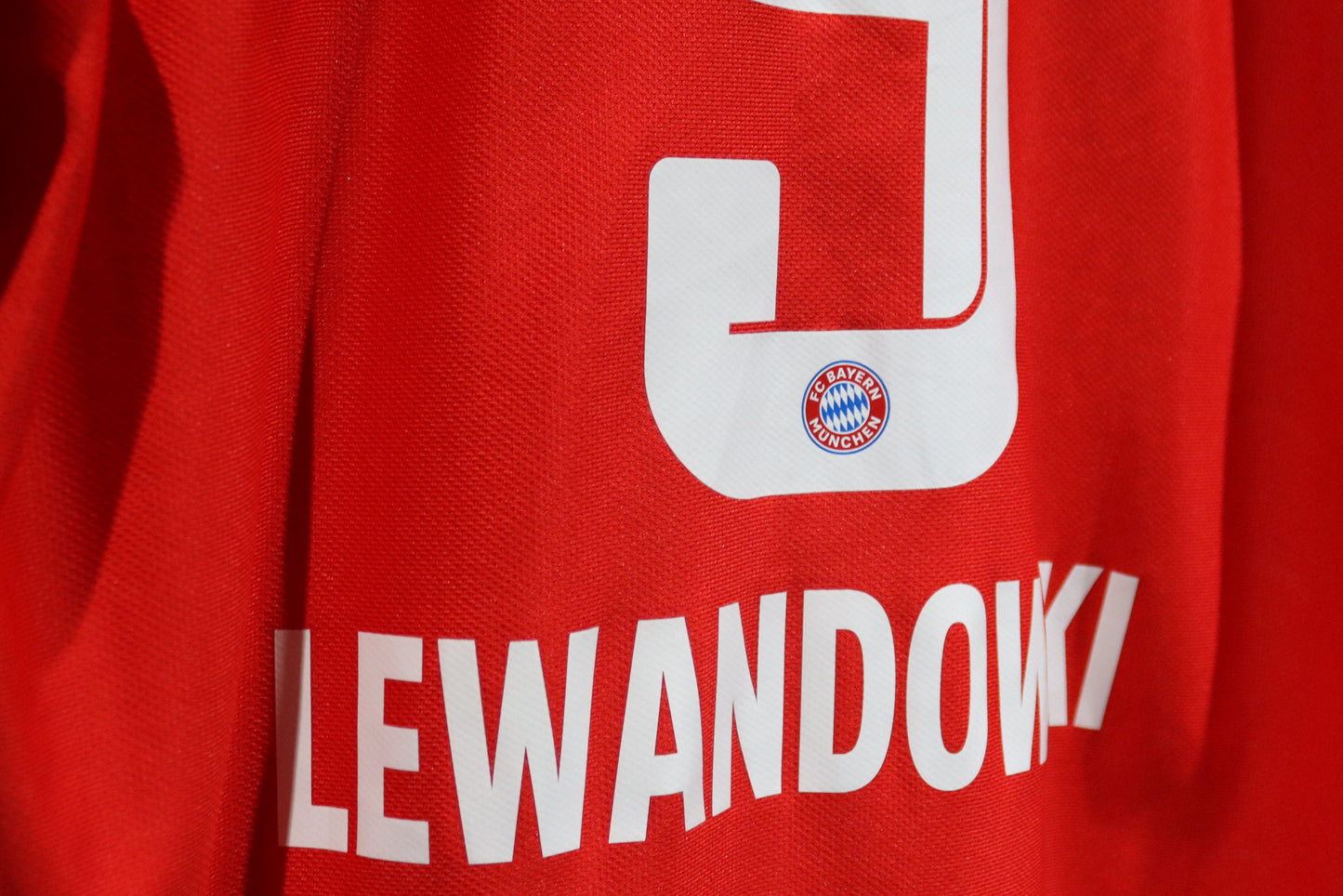 Bayern Munich Home Player Spec- 2022/23 - Lewandowski - (L)