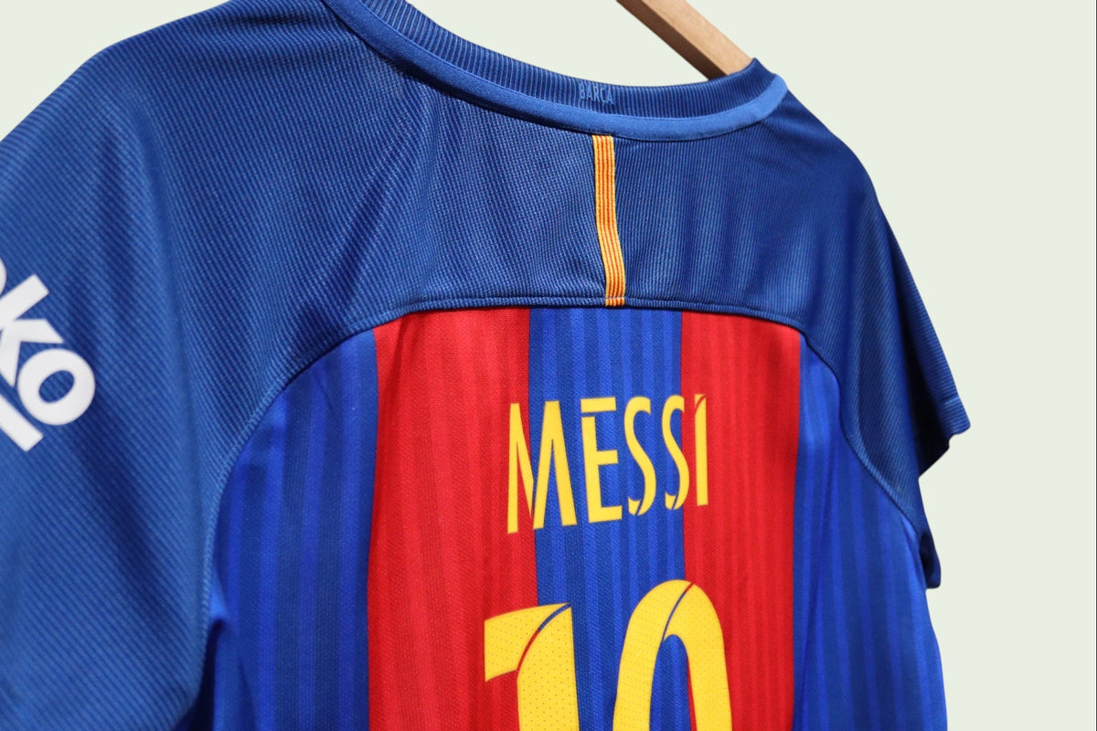 Barcelona Home - 2016/17 - Messi  - (Women's XL)