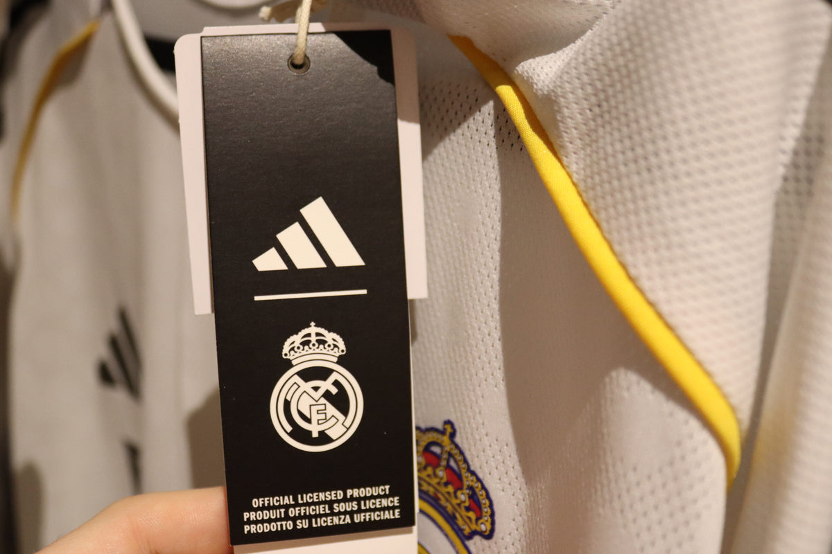 Real Madrid Home Player Spec - 2025/26 - Mbappe (XXL)