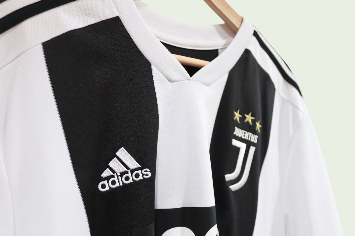 Juventus Home - 2018/19 - Cristiano Ronaldo - (XL)